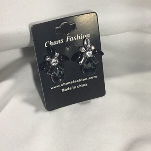 Crystal & Beaded Cluster Fashion Earrings (UC3)